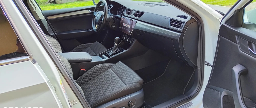 Skoda Superb cena 75000 przebieg: 161805, rok produkcji 2017 z Woźniki małe 137